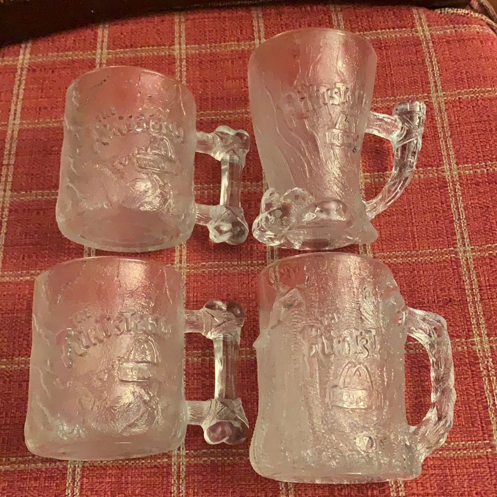 Flintstones Collectors Glass Mugs Set of 4